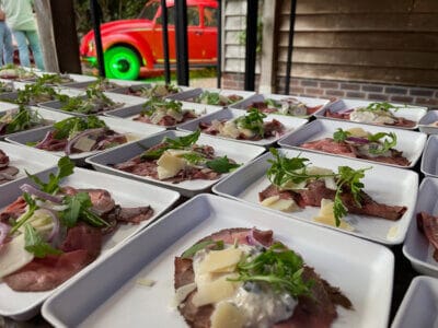 Walking dinner bij Noord-Host Catering