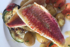 Catering-vis-met-aardappels-en-groente